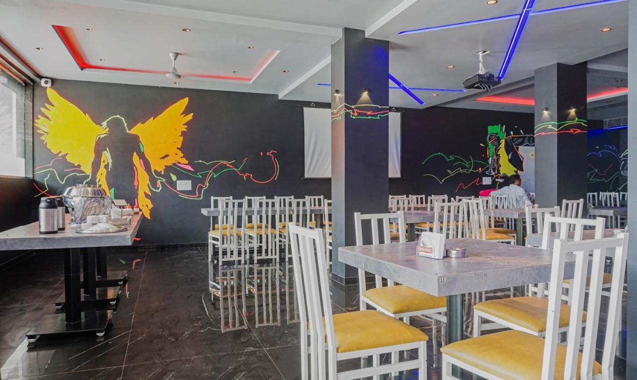 Hotel Treebo The Utsav, Nashik Extérieur photo